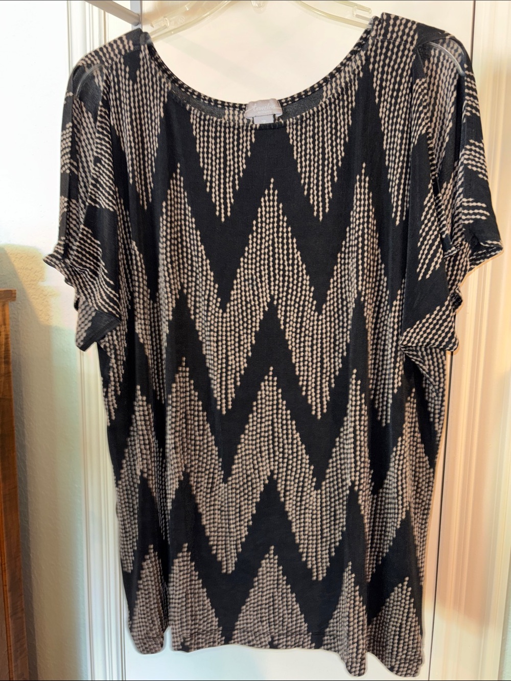 Black and Cream Chevron Short Sleeve Blouse